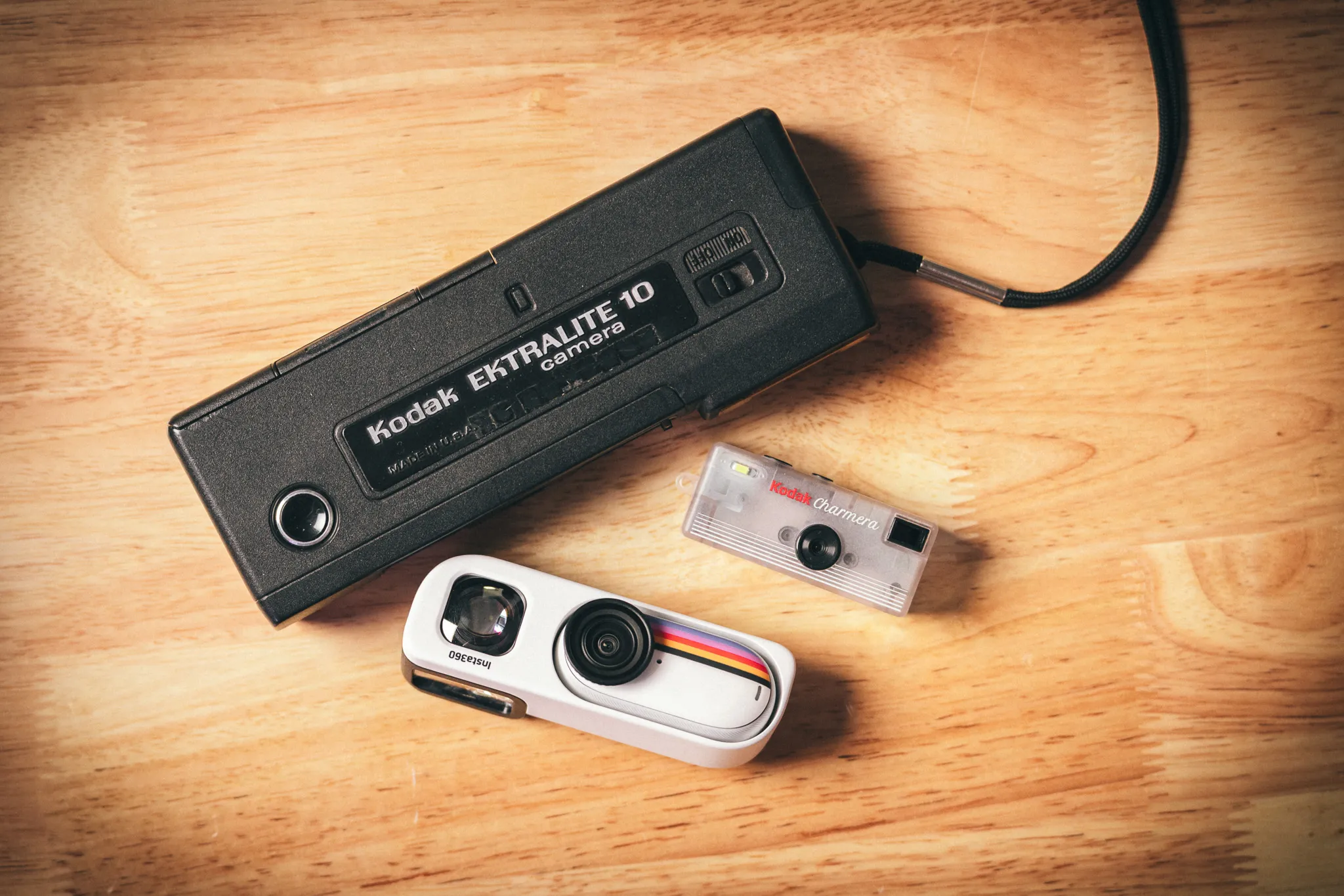 Kodak Ektralite 10 contre Kodak Charmera contre Go 3S Rétro