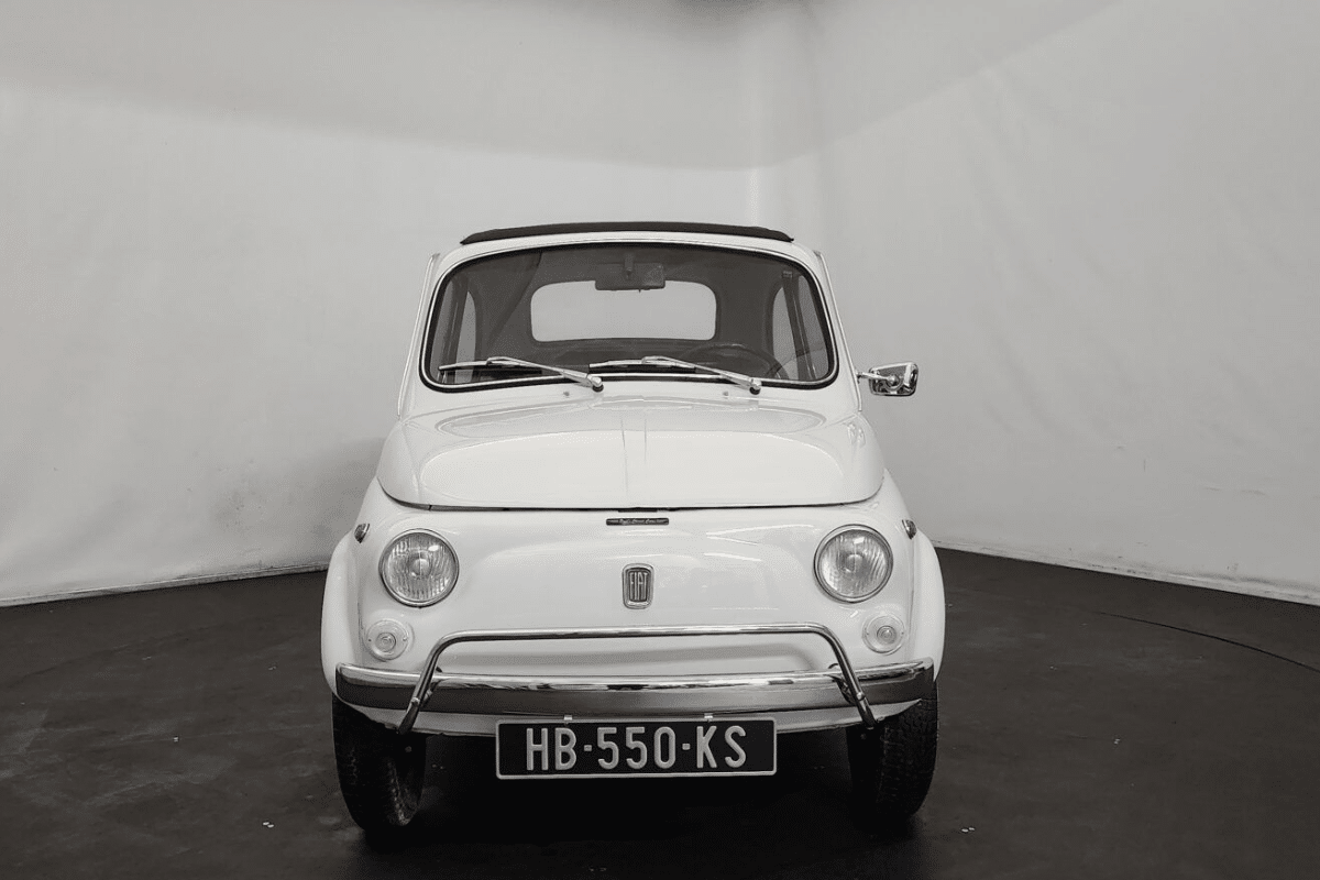 Cette petite Fiat 500 restaurée en 2024 promet une entrée