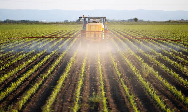 Épandage de pesticides près des habitations - Belle victoire devant